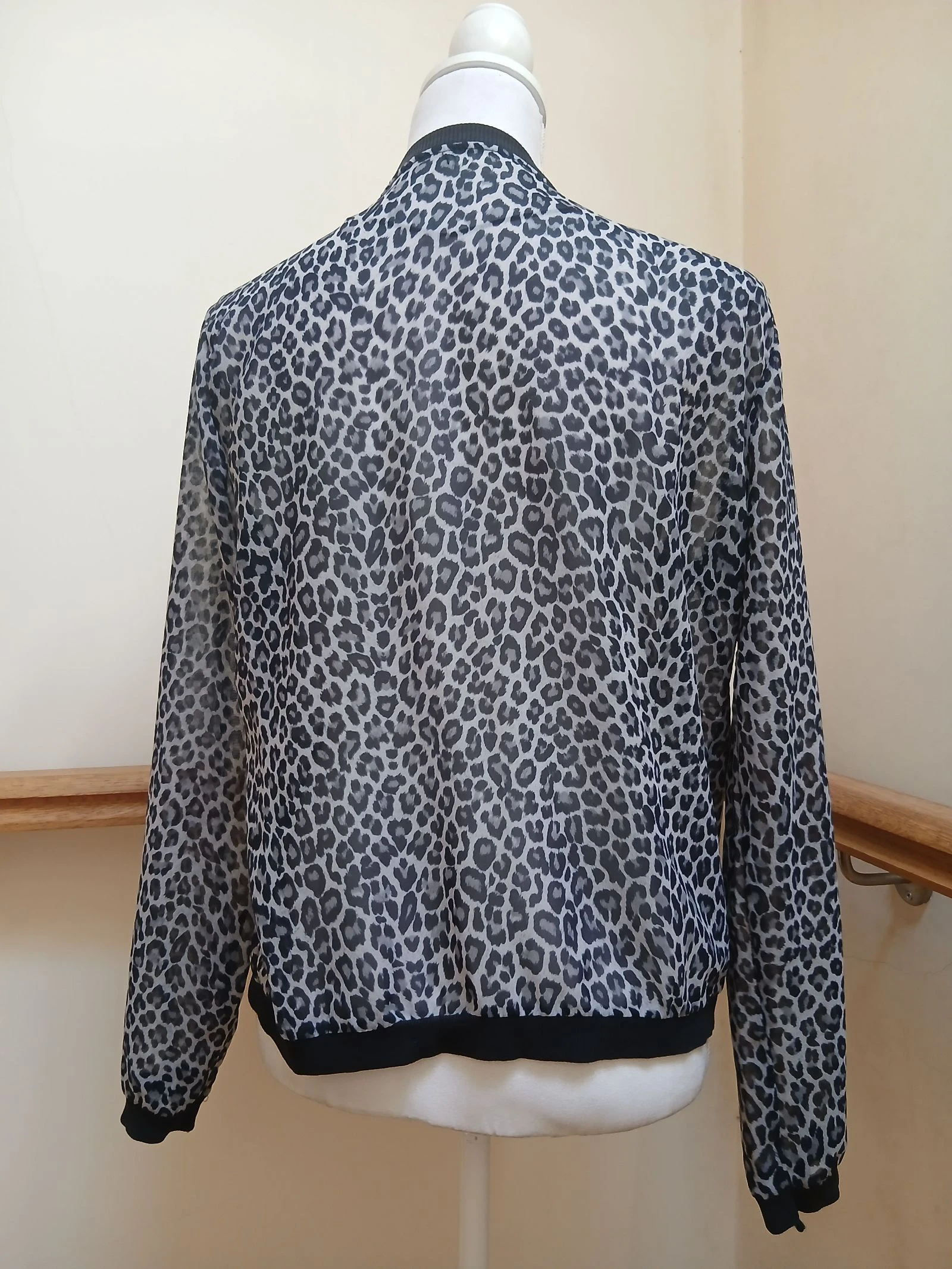 Jas met fris patroon – photo 3